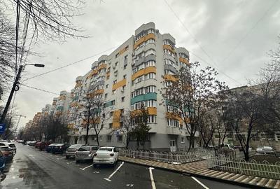 Apartament cu 4 camere decomandat în Central - 1