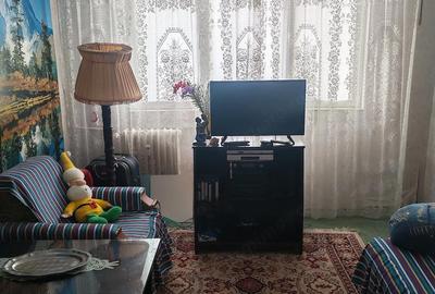 Apartament cu 3 camere decomandat în Drumul Taberei - 2