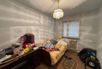 Apartament semidecomandat, 3 camere, zona Niela-Craiovita Noua