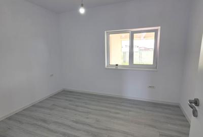 Duplex pe parter 3 camere 2bai Posibilitate de mansardare - 9