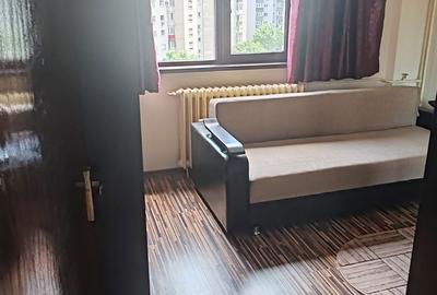 Apartament cu 3 camere decomandat în Tineretului - 8