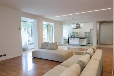 Apartament cu 4 camere decomandat în Primăverii - 2