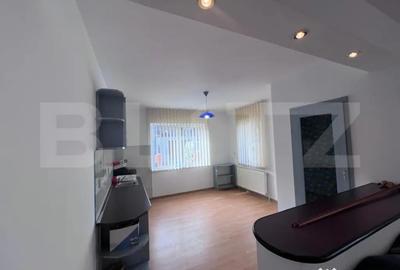 Casă cu 7 camere cu Teren 430 Mp în Gruia - 3