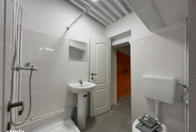 Spațiu comercial, de 64 mp, în Zona industrială - 9