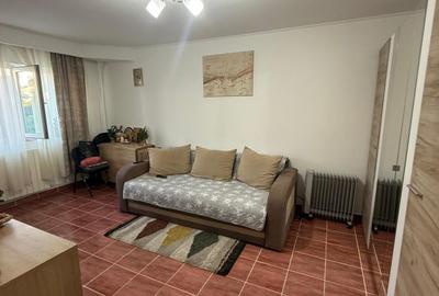 🏠 Garsonieră de vânzare – Zona Piața Moldovei, Str. Fulger - 4