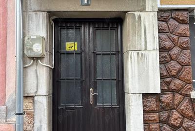 Vand casa ultracentral - 1
