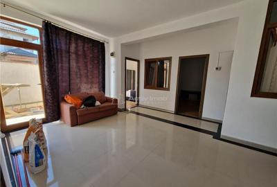 Casa pe sol, eleganta - Piata Mare - 1