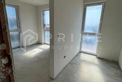 Apartament cu 3 camere de vânzare, semifinisat, în bloc nou, Unirii - 2