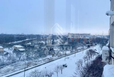 Apartament cu 4 camere decomandat în Malul Mureșului