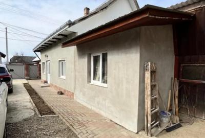 Casă cu 5 camere cu Teren 3100 Mp în Măneuți - 15