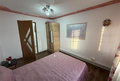 Apartament 3 camere  , zona Inspectorat Scolar, etaj 4 cu acoperis - 12