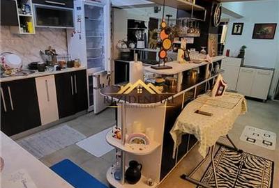Apartament cu 4 camere decomandat, mobilat în Central - 2