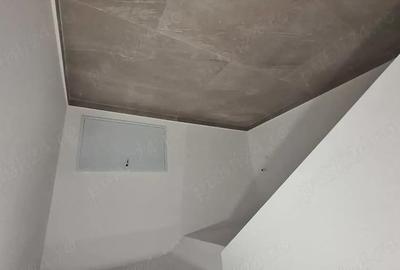 Casă cu 5 camere cu Teren 350 Mp în Central - 9