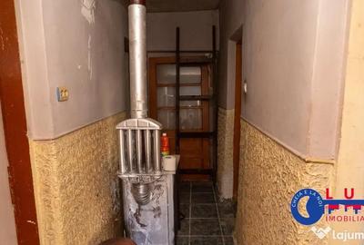 Casă cu 3 camere cu Teren 491 Mp în Central - 7