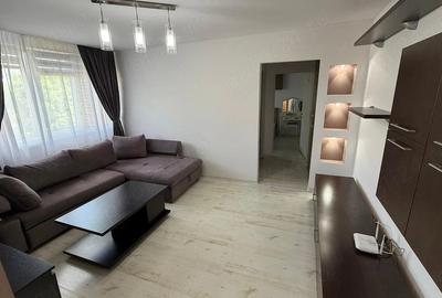 Apartament cu 3 camere semidecomandat, mobilat în Libertății - 6