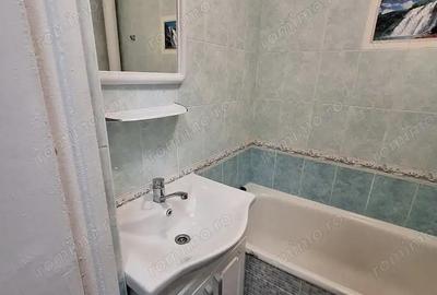 Garsonieră decomandată în Rahova