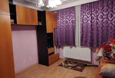 De vanzare apartament 3 camere - 3