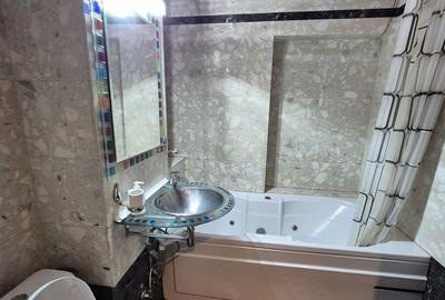Apartament cu 3 camere, bloc 1990 - bd. Decebal piata Alb... - 14