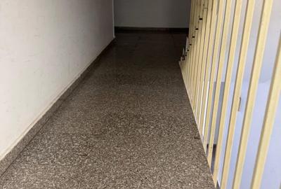 Apartament cu 2 camere decomandat în Km 5 - 7