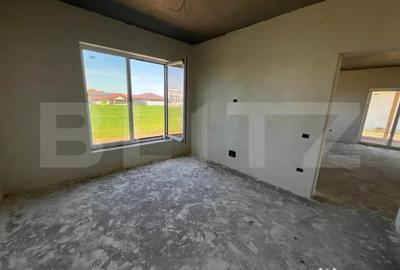 Casă cu 4 camere cu Teren 500 Mp în Sântandrei