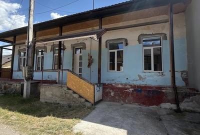 Casă cu 3 camere cu Teren 290 Mp în Central - 7