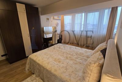 Apartament cu 4 camere semidecomandat, mobilat în P-ța Victoriei - 37