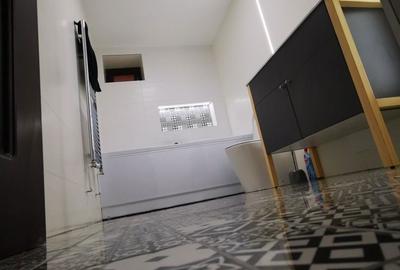 Apartament cu 3 camere semidecomandat în Central - 2