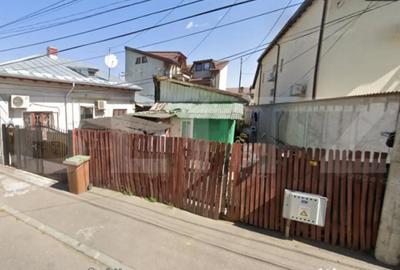 Casă cu 2 camere cu Teren 137 Mp în Central - 1