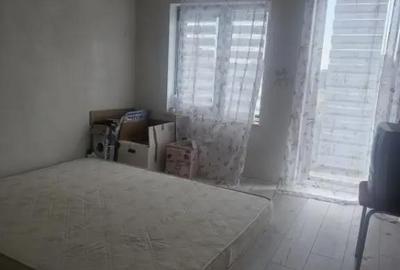 Casă cu 5 camere cu Teren 1300 Mp în Malu Mare - 4