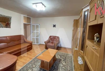 Apartament cu 3 camere decomandat, mobilat în 1 Mai