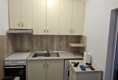 Garsonieră nedecomandată în Far - 13