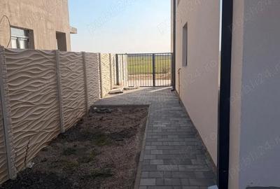 Casă cu Teren 250 Mp în Giroc