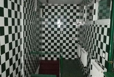 Spațiu comercial, de 330 mp, în P-ța Rosetti - 5