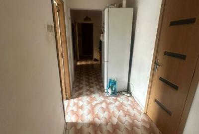 Apartament cu 4 camere semidecomandat în Central - 2