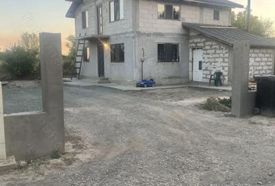 Casă cu 6 camere cu Teren 350 Mp în Corbu - 6