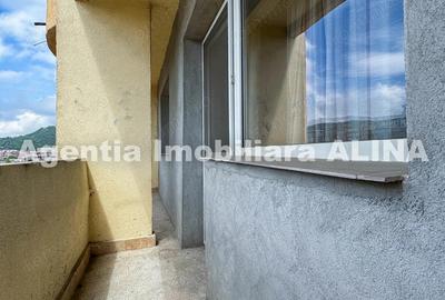 Apartament cu 3 camere decomandat în Decebal