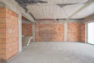 Casă cu 4 camere cu Teren 350 Mp în Bunloc - 13