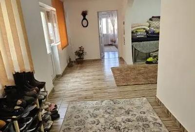 Casă cu 4 camere cu Teren 272 Mp în Central - 10