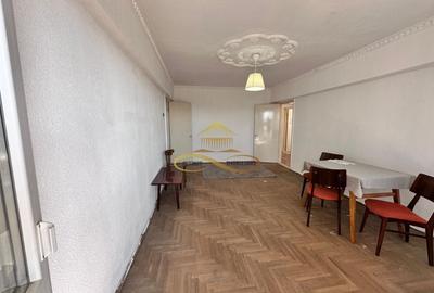Apartament cu 3 camere decomandat, mobilat în 9 Mai - 5