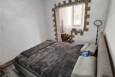 UMT - 3 CAM - DECOMANDAT - ETJ.2 - 2 BAI - RENOVAT/MOBILAT - 6