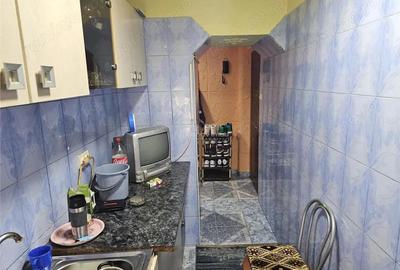 Apartament cu 2 camere nedecomandat în Micro I - 6