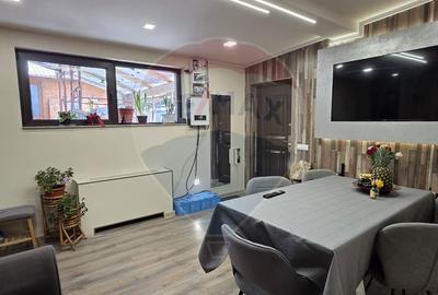 Apartament cu 3 camere, mobilat în Central - 3