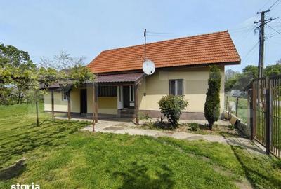 Casă cu 2 camere cu Teren 693 Mp în Jucu - 2