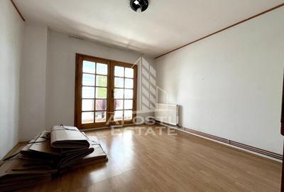 Apartament cu 3 camere, centrala proprie, zona Bucovina - 3