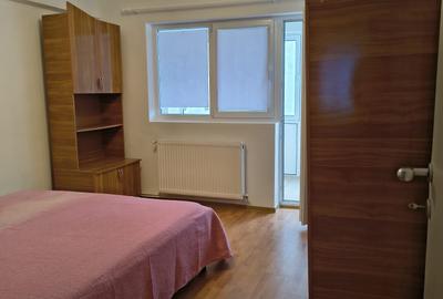 Apartament cu 3 camere în Micro 3 - 2