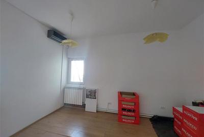 Birou, de 55 mp, în Alfa - 5