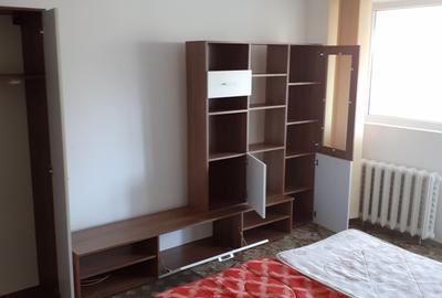 Apartament cu 3 camere decomandat în Lacul Tei - 3