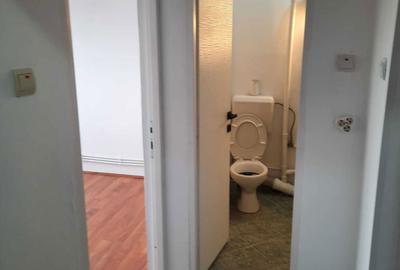 Apartament cu 3 camere decomandat în 23 August - 6