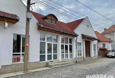 Spațiu comercial, de 300 mp, în Târgu Secuiesc - 1