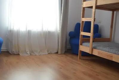 Apartament cu 3 camere decomandat în Poiana Țapului - 2